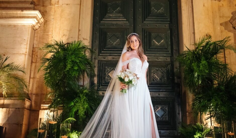 O vestido dos sonhos: o momento em que a noiva encontra a peça perfeita e diz “sim” para o amor